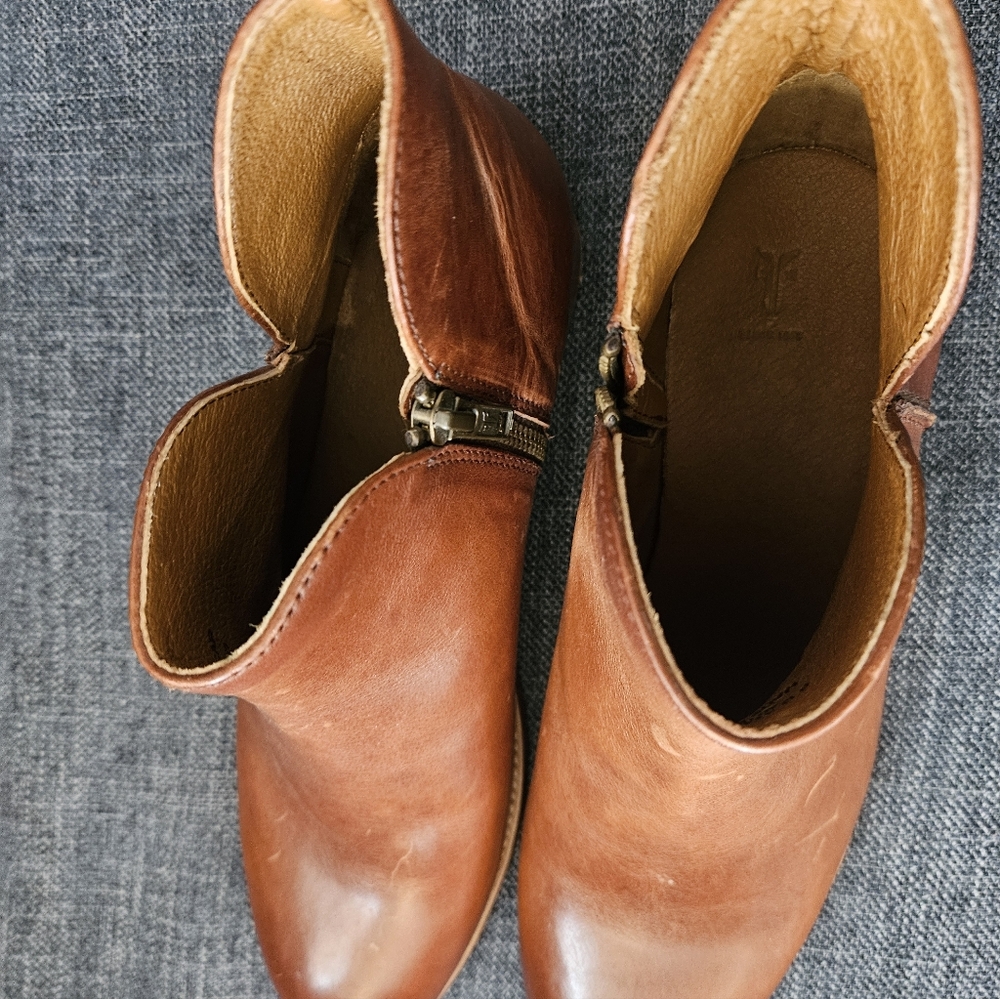 Frye Melissa Leather Bootie / Shooti, Size 9, New, Nevwr Been Worn - Picture 12 of 16